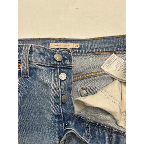 Levis Wedgie Straight Jeans Womens 28X26 Blue Light Wash High Rise Ankle Cropped - Picture 6 of 6